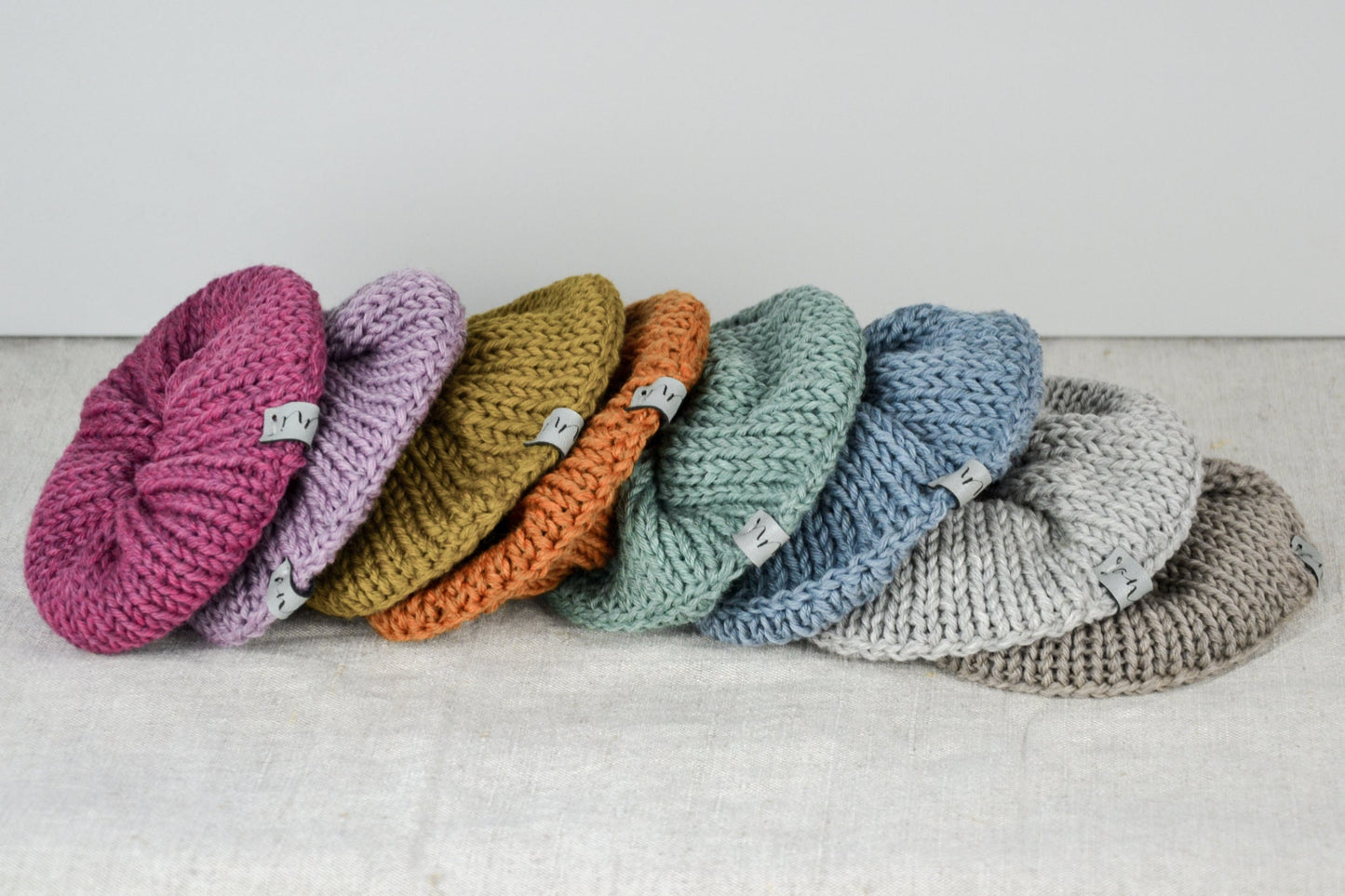 Scrunchie aus Merinowolle verschiedene Farben modern minimalistisch Haarband elastisch weiches Haargummi Geschenk Freundin Boho gestrickt