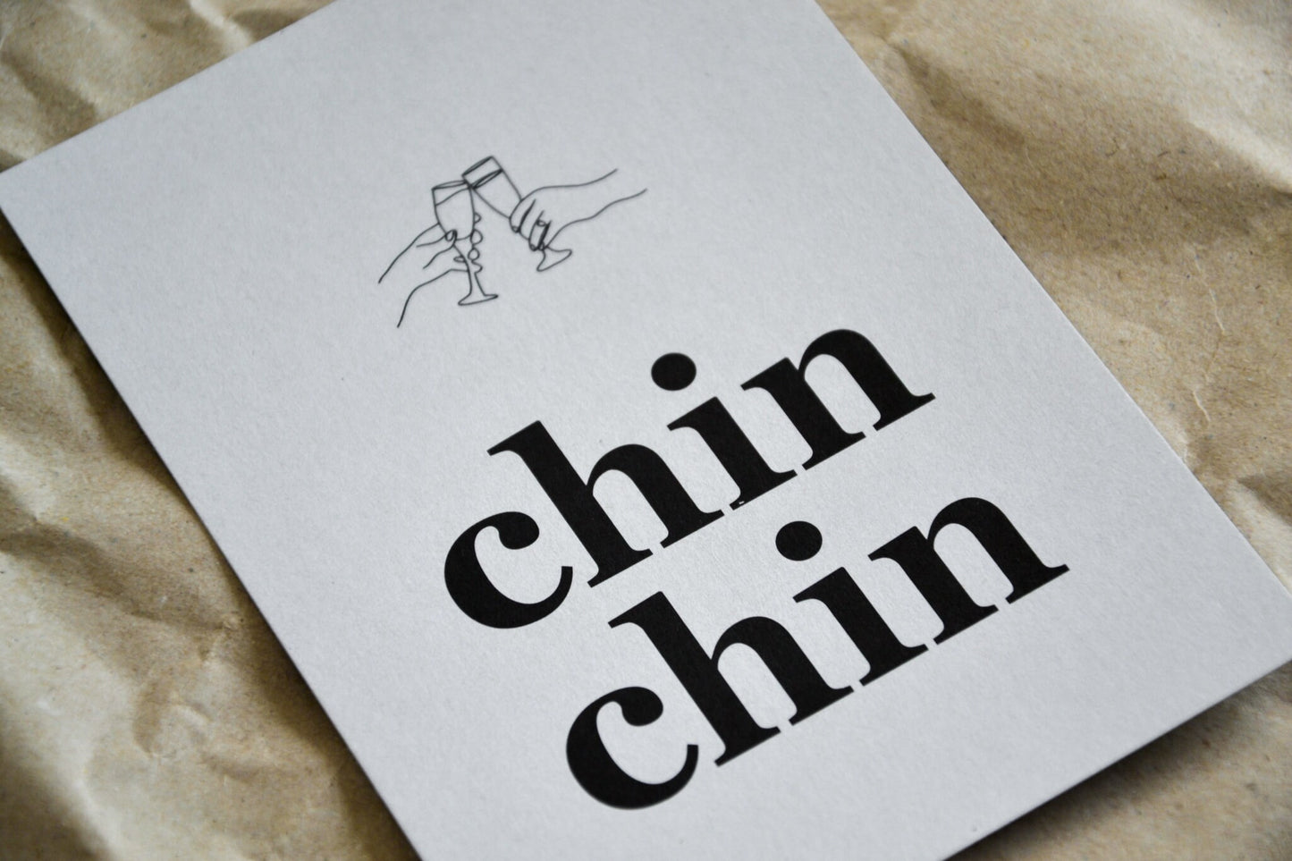 Postkarte „chin chin“ exklusive Grußkarte für jeden Anlass, Freundschaft, minimalistisch